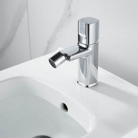 Смеситель Maretti LR34R842 на биде хром