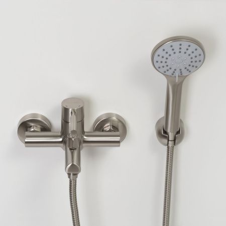 Смеситель для ванны и душа Wasserkraft Wern 4200 4201 настенный хром