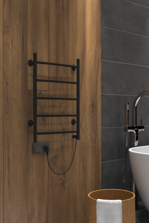 Полотенцесушитель электрический Indigo ARC LCAE60-40BRR 45х60 черный