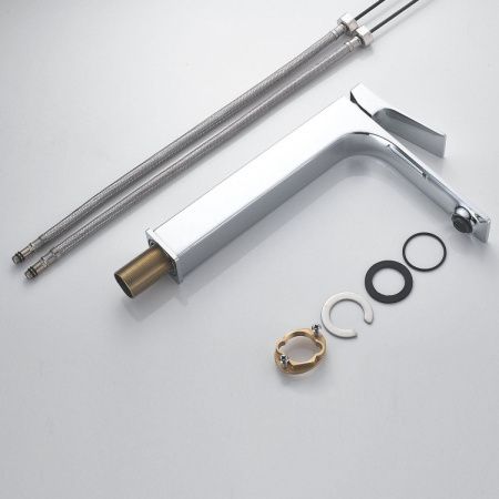 Смеситель для раковины Shevanik S6111 на столешницу хром