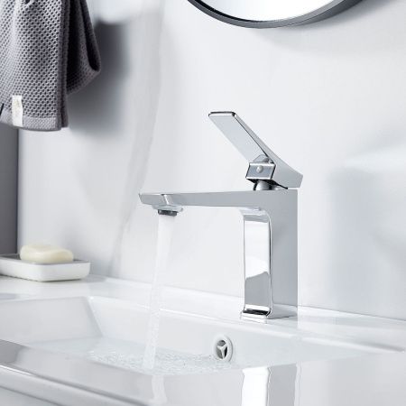 Смеситель Shevanik S4401 на раковину хром