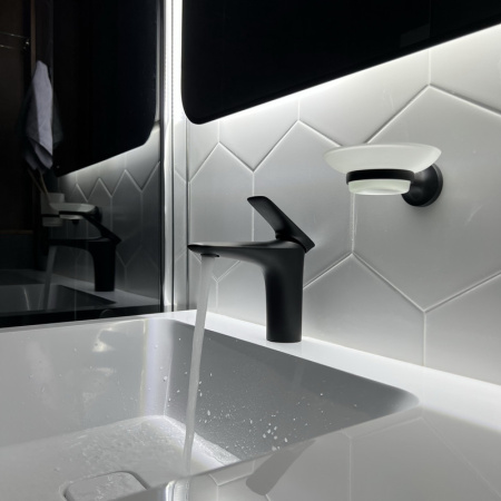 Смеситель Bond Cube B03-2188 на раковину черный матовый без термостата