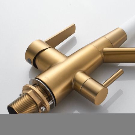 Смеситель для кухни Shevanik S968G на мойку золото