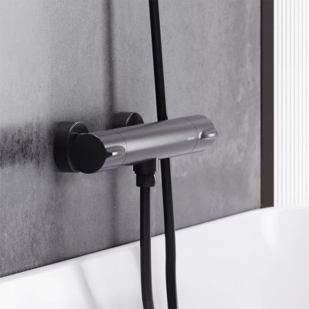 Смеситель для душа Damixa Scandinavian Pure 366000300 настенный черный с термостатом