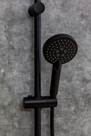 Душевая стойка Orange Karl M05-932b настенная цвет черный