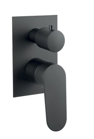 Смеситель для ванны и душа Fiore Kevon 81NN7501 встраиваемый в стену черный