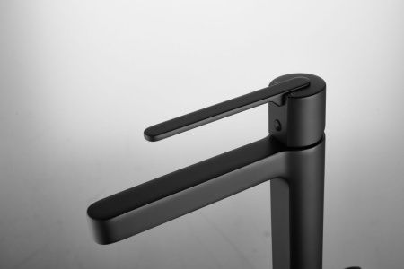 Смеситель AltroBagno Unione AltroBagnoUnione0136MB на раковину черный