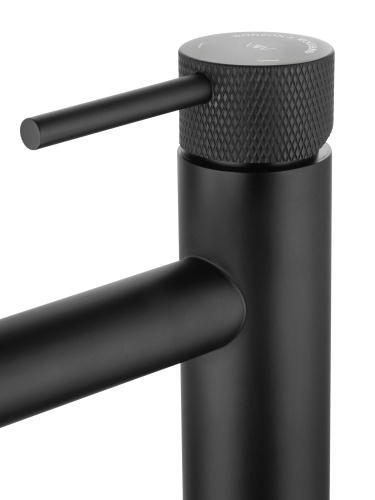 Смеситель Wonzon & Woghand WW-H1062-MB на столешницу черный - фото 4