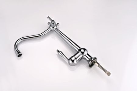 Смеситель для кухни Paulmark RETRO Re213226-CR на мойку хром