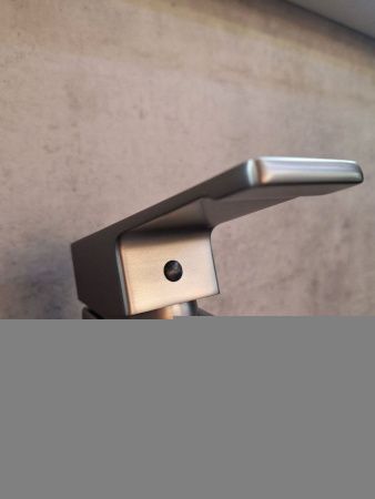 Смеситель AltroBagno Lamberto AltroBagnoLamberto0139GM на раковину оружейная сталь