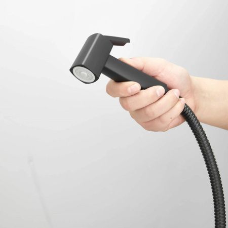 Гигиенический душ со смесителем Maretti Umbria Black UMB30RV67 черный