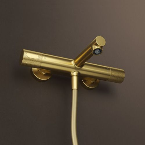 Смеситель для ванны и душа IDDIS Duna DUNMG02i74WA настенный золото - фото 3