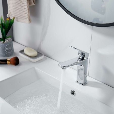 Смеситель Shevanik S4201 на раковину хром
