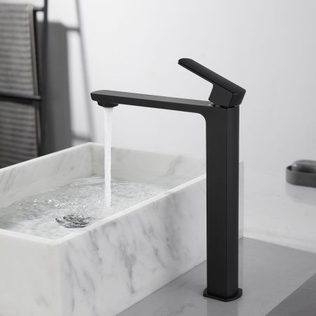 Смеситель для раковины Vincea Next VBF-1N2MB на столешницу черный