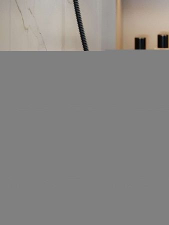 Душевой гарнитур Orange Lutz M04-311b настенный черный