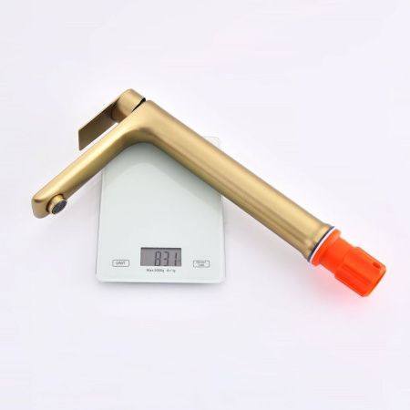 Смеситель для раковины ProHanss P35.15.03 на столешницу золото