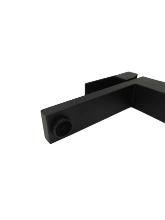 Смеситель Maretti Umbria Black UMB32RF52 на раковину черный