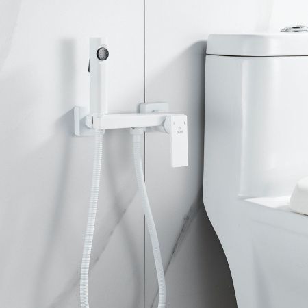Гигиенический душ со смесителем Rose R1805C-1 белый