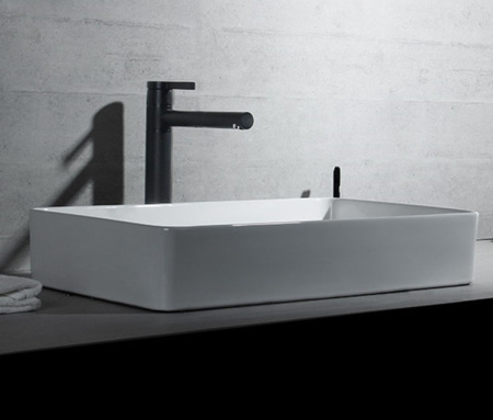 Раковина из санфаянса CeramaLux 9396 61х35 накладная цвет белый