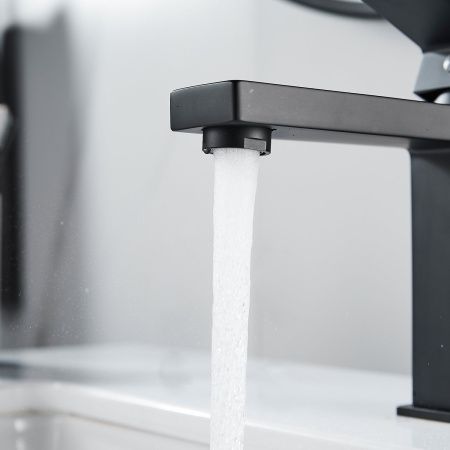 Смеситель Shevanik S9601H на раковину черный