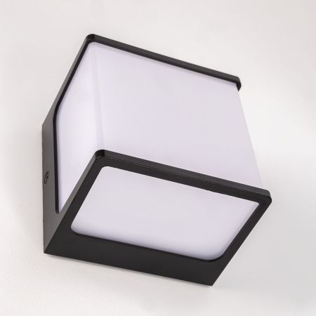 Уличный настенный светильник Citilux Domus (Домус) CLU0801