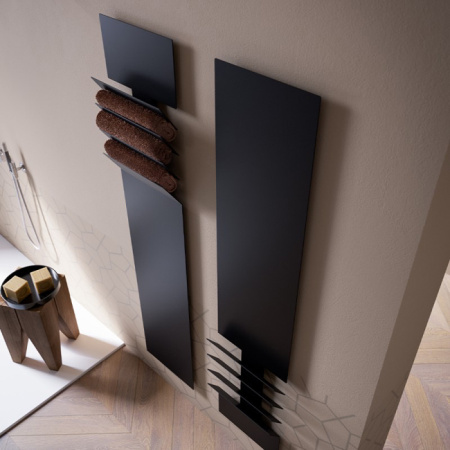 Полотенцесушитель Antrax Flaps ECFPA171001T/NEOP 35х171 электрический черный матовый