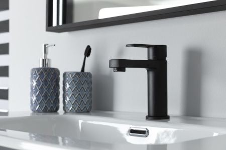 Смеситель Paffoni Ringo RIN071NO на раковину черный