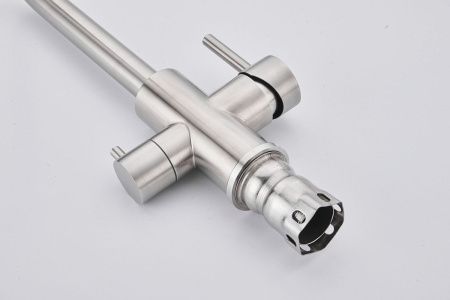 Смеситель для кухни Fmark FS0962L на мойку сатин