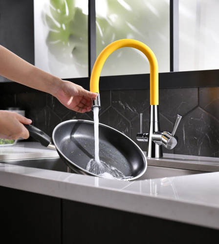 Смеситель для кухни LeMark Comfort LM3075C-Yellow на мойку хром/желтый - фото 2