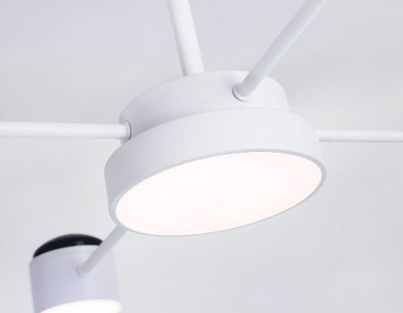 Люстра на штанге Ambrella Light LineTech (ЛинеТецх) FL51631