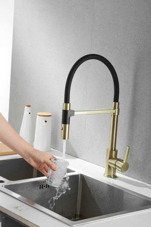 Смеситель для кухни Rose R133Q на мойку бронза