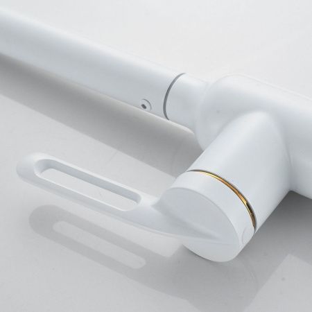 Смеситель для кухни Raffine F103C на мойку белый