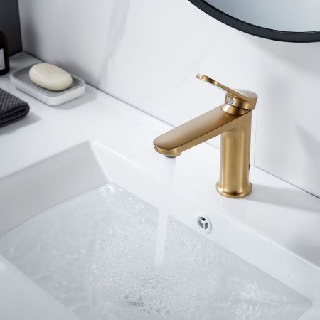 Смеситель Shevanik S43G S4301G на раковину золото