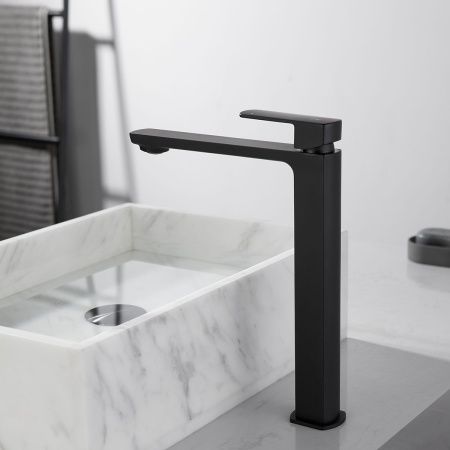 Смеситель для раковины Vincea Next VBF-1N2MB на столешницу черный