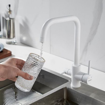 Смеситель для кухни Shevanik S228C на мойку белый