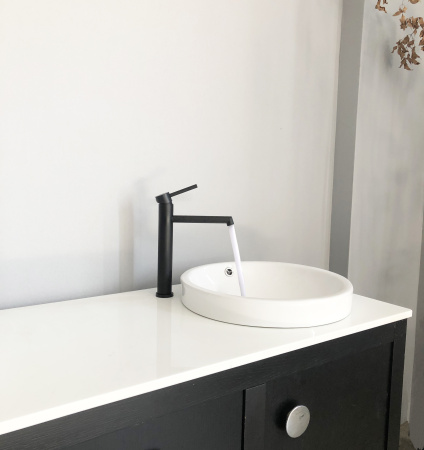 Смеситель BOCH MANN STELLA B BM9130 на раковину/на столешницу черный