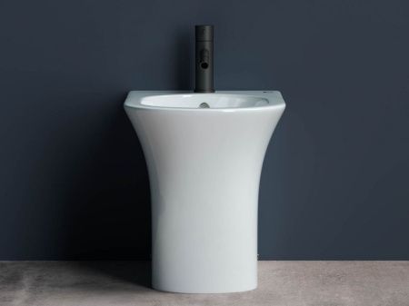 Биде напольное Ceramica Nova STAR CN1906 цвет белый