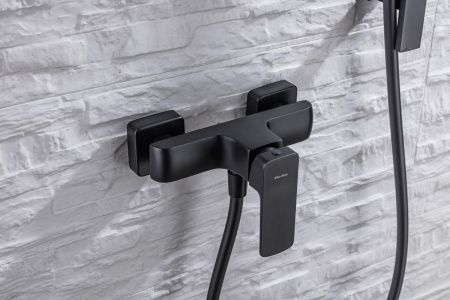 Смеситель для душа Allen Brau Infinity 5.21010-31 настенный черный