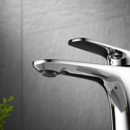 Смеситель Raffine F0185 на раковину хром