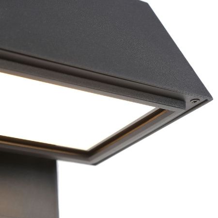 Уличный настенный светильник Favourite Trapezium (Трапезиум) 4300-1W