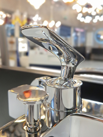 Смеситель для ванны AltroBagno Aperto AltroBagnoAperto0207Cr настенный хром