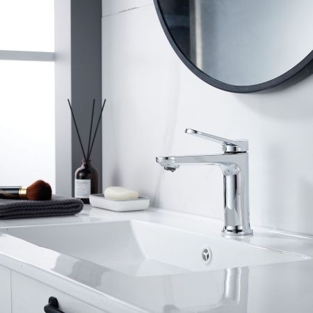 Смеситель Shevanik S43 S4301 на раковину хром
