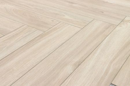 SPC ламинат CronaPlast Herringbone (Ёлка) Дуб Ницца H002 Т070822 толщина 0,45 см 42 класс 640х128
