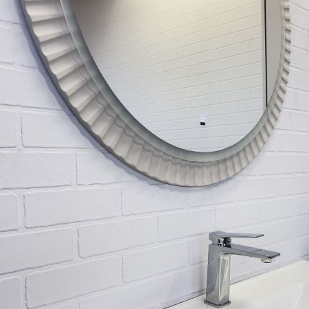 Зеркало с подсветкой Comforty Мадрид 00-00014251CF 70х70 подвесное