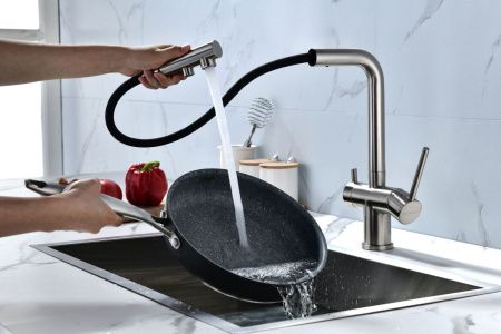 Смеситель для кухни Paulmark SERPENTINE Se213222-BS на мойку никель