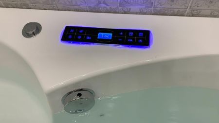 Ванна акриловая Frank 2020116 140х140 угловая четверть круга с каркасом