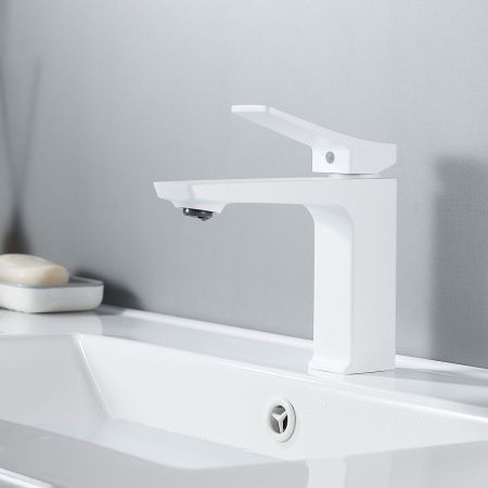 Смеситель Shevanik S4401C на раковину белый