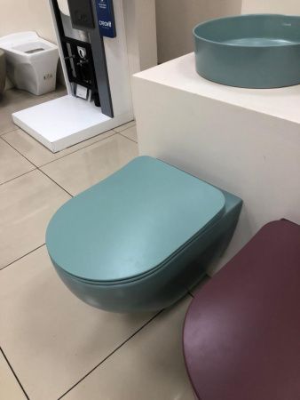 Чаша унитаза подвесная Creavit Free FE322-00NY00E-0000 цвет бирюзовый без сиденья смыв торнадо