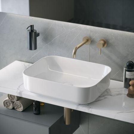 Раковина из сантехнического фаянса Grossman Falcon GR-3052 50х40 накладная цвет белый без отверстий под смеситель