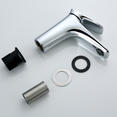 Душевая стойка Bond Cube B03-5300 настенная цвет хром глянцевый